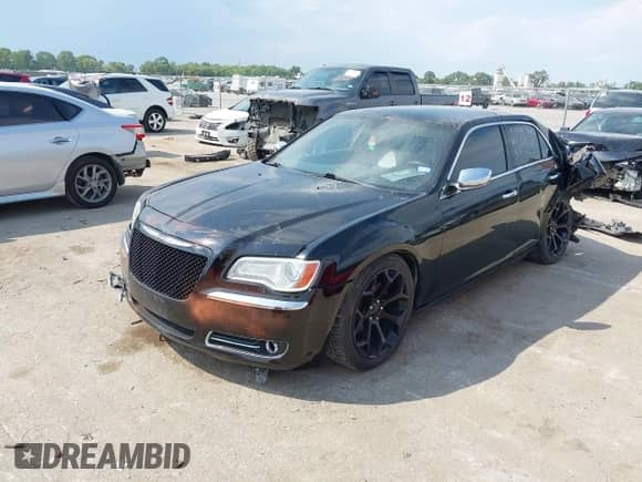 2012 Chrysler 300 Limited с VIN 2C3CCACG9CH198228, выставлен на аукционе IAAI как лот 43253597 с пробегом 196 276 миль миль и . История ставок и продаж доступна на DreamBid. Изображение 2.