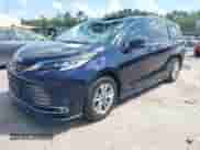 2021 Toyota Sienna Limited with VIN 5TDZSKFC9MS002766, listed as a IAAI auction lot 42972697 with 153,027 mi miles and . Bid and sale history available at DreamBid. Image 17.