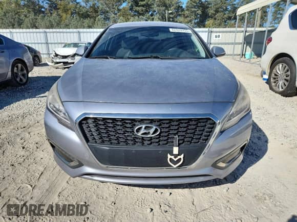 2016 Hyundai Sonata SE с VIN KMHE24L15GA038142, выставлен на аукционе Copart как лот 82424755 с пробегом 75 245 миль миль и Списание • Salvage title. История ставок и продаж доступна на DreamBid. Изображение 5.