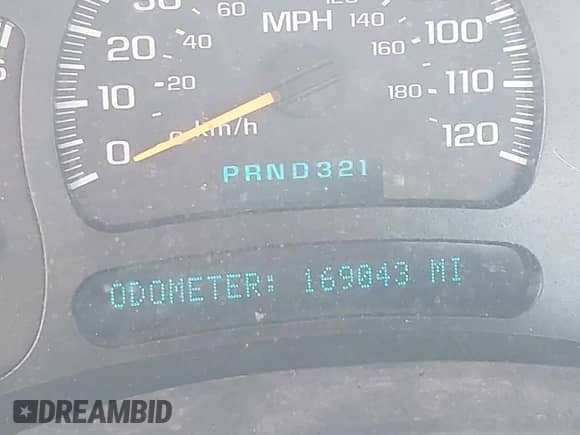 2005 GMC Sierra 1500 Work Truck z VIN 1GTEC14X05Z190508, wystawiony jako IAAI lot #42404098 z przebiegiem 169 043 mil mil oraz . Historia ofert i sprzedaży dostępna na DreamBid. Obrazek 15.