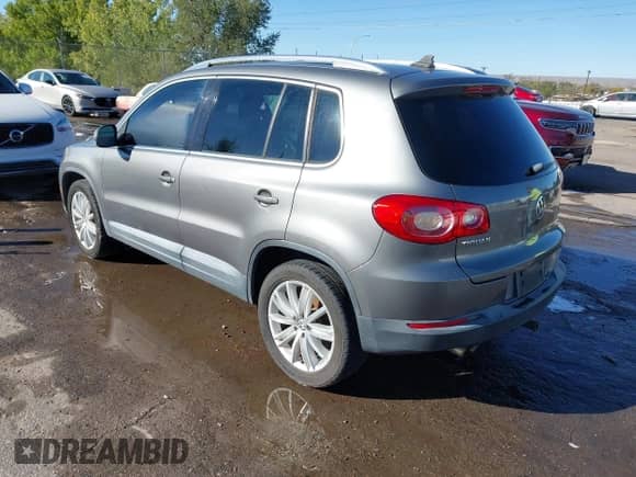 2009 Volkswagen Tiguan SE с VIN WVGBV75N79W529331, выставлен на аукционе IAAI как лот 43559358 с пробегом 148 163 миль миль и . История ставок и продаж доступна на DreamBid. Изображение 3.