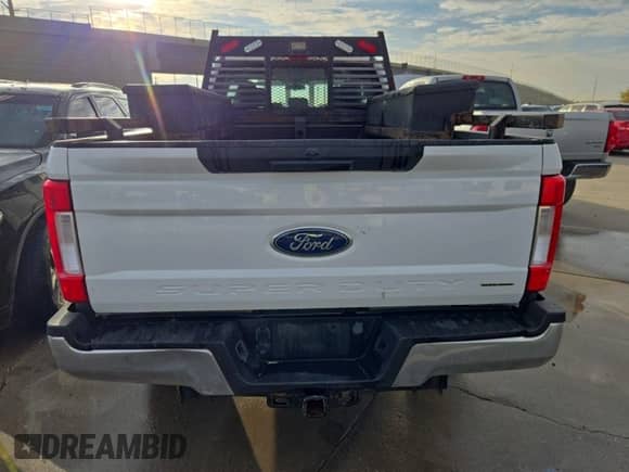 2017 Ford F-250 XL with VIN 1FT7X2B62HEE02933, listed as a IAAI auction lot 43589546 with 234,799 mi miles and . Bid and sale history available at DreamBid. Image 21.