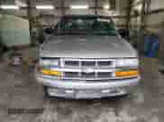 2001 Chevrolet S-10 с VIN 1GCCS195318188186, выставлен на аукционе Copart как лот 43993945 с пробегом 176 605 миль миль и Списание • Salvage title. История ставок и продаж доступна на DreamBid. Изображение 5.