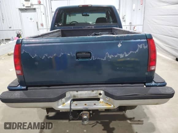 1996 Chevrolet Silverado 1500 with VIN 1GCEC19R3TE212578, listed as a Copart auction lot 80030125 with 217,213 mi miles and Clean title. Bid and sale history available at DreamBid. Image 6.