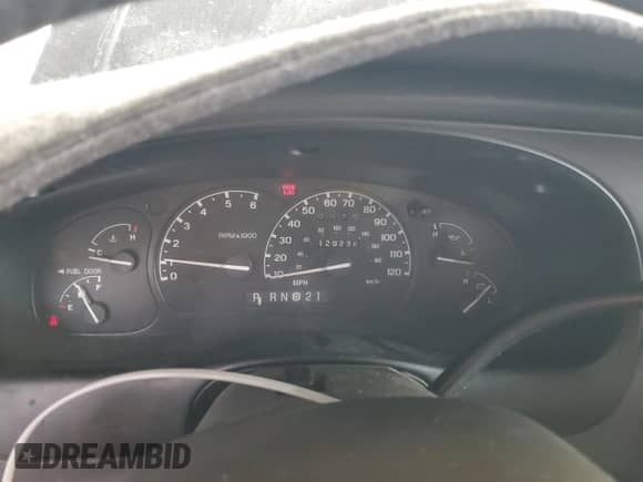 2001 Ford Explorer z VIN 1FMZU75E91UB05506, wystawiony jako Copart lot #58848015 z przebiegiem 129 236 mil mil oraz Czysty tytuł • Clean title. Historia ofert i sprzedaży dostępna na DreamBid. Obrazek 9.