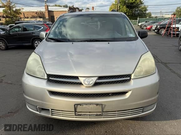 2005 Toyota Sienna XLE z VIN 5TDBA22C35S047679, wystawiony jako IAAI lot #43417118 z przebiegiem 250 675 mil mil oraz . Historia ofert i sprzedaży dostępna na DreamBid. Obrazek 6.