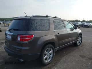 2007 Saturn Outlook XR с VIN 5GZEV33737J165237, выставлен на аукционе IAAI как лот 43159855 с пробегом Не указан миль и . История ставок и продаж доступна на DreamBid. Изображение 4.