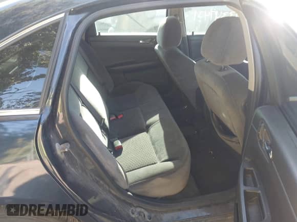 2011 Chevrolet Impala LS Fleet z VIN 2G1WF5EK7B1303163, wystawiony jako IAAI lot #43347431 z przebiegiem 177 905 mil mil oraz . Historia ofert i sprzedaży dostępna na DreamBid. Obrazek 8.