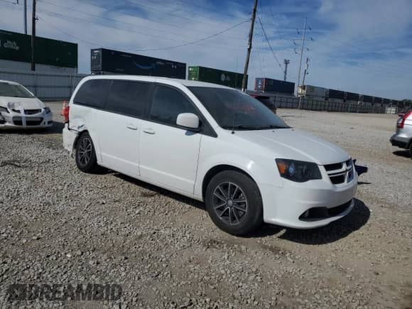 2019 Dodge Grand Caravan GT with VIN 2C4RDGEG4KR640392, listed as a Copart auction lot 82563765 with 108,374 mi miles and Salvage title. Bid and sale history available at DreamBid. Image 4.