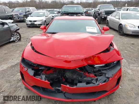 2024 Chevrolet Camaro 1LT z VIN 1G1FB1RS5R0111857, wystawiony jako IAAI lot #41750118 z przebiegiem Nie podano mil oraz . Historia ofert i sprzedaży dostępna na DreamBid. Obrazek 10.