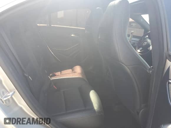 2017 Mercedes-Benz CLA 250 с VIN WDDSJ4EBXHN468071, выставлен на аукционе Copart как лот 80714705 с пробегом 79 000 миль миль и Списание • Salvage title. История ставок и продаж доступна на DreamBid. Изображение 10.