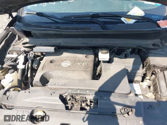 2014 Nissan Pathfinder SV with VIN 5N1AR2MM4EC656657, listed as a IAAI auction lot 42867307 with Not provided miles and . Bid and sale history available at DreamBid. Image 10.