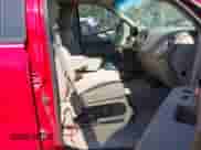 2005 Ford F-150 XLT z VIN 1FTPW12535KC35855, wystawiony jako IAAI lot #43432637 z przebiegiem 218 430 mil mil oraz . Historia ofert i sprzedaży dostępna na DreamBid. Obrazek 5.