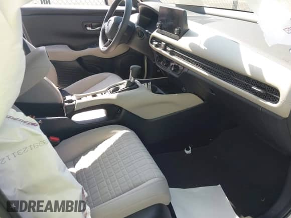 2024 Honda HR-V LX with VIN 3CZRZ2H33RM762783, listed as a IAAI auction lot 40167539 with Not provided miles and . Bid and sale history available at DreamBid. Image 5.