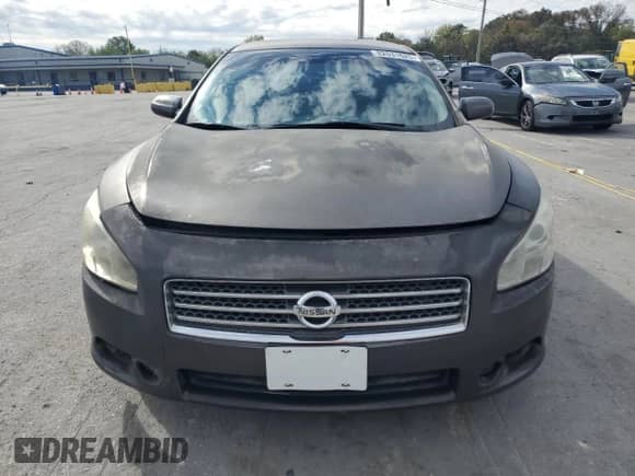 2014 Nissan Maxima S with VIN 1N4AA5APXEC481512, listed as a Copart auction lot 82631625 with 188,050 mi miles and Clean title. Bid and sale history available at DreamBid. Image 5.