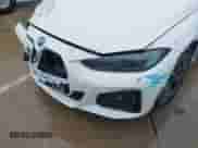 2024 BMW i4 eDrive35 с VIN WBY43AW07RFS93555, выставлен на аукционе IAAI как лот 40930782 с пробегом 4 156 миль миль и . История ставок и продаж доступна на DreamBid. Изображение 6.