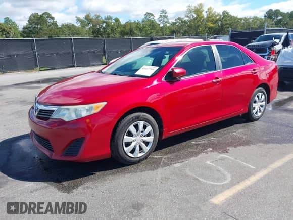 2014 Toyota Camry SE z VIN 4T1BF1FK2EU730316, wystawiony jako IAAI lot #43417761 z przebiegiem 125 092 mil mil oraz . Historia ofert i sprzedaży dostępna na DreamBid. Obrazek 17.