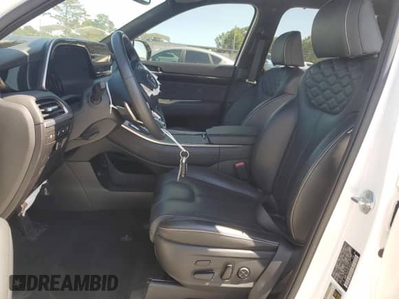 2022 Hyundai Palisade Calligraphy с VIN KM8R7DHE3NU385429, выставлен на аукционе Copart как лот 68808414 с пробегом 28 331 миль миль и Списание • Salvage title. История ставок и продаж доступна на DreamBid. Изображение 7.