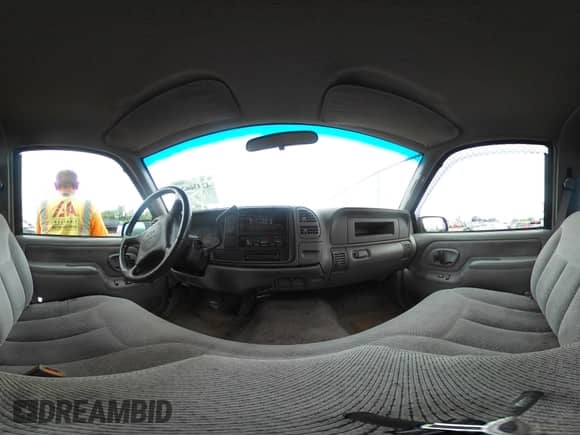 1999 Chevrolet Silverado 2500 с VIN 1GCGC24R2XF004021, выставлен на аукционе IAAI как лот 42436623 с пробегом 247 904 миль миль и . История ставок и продаж доступна на DreamBid. Изображение 18.
