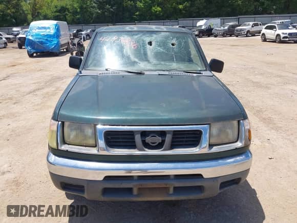 2000 Nissan Frontier XE with VIN 1N6DD26S8YC320118, listed as a IAAI auction lot 42830836 with Not provided miles and . Bid and sale history available at DreamBid. Image 12.