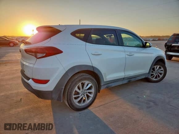 2016 Hyundai Tucson SE with VIN KM8J23A49GU122565, listed as a Copart auction lot 85314425 with 87,341 mi miles and Clean title. Bid and sale history available at DreamBid. Image 3.
