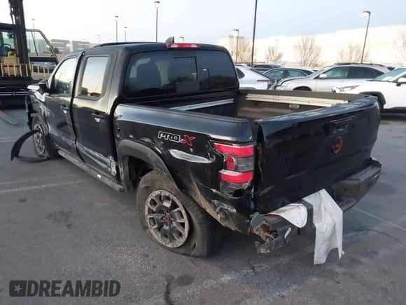 2024 Nissan Frontier SV z VIN 1N6ED1EJ6RN652071, wystawiony jako IAAI lot #41218027 z przebiegiem 16 061 mil mil oraz . Historia ofert i sprzedaży dostępna na DreamBid. Obrazek 3.