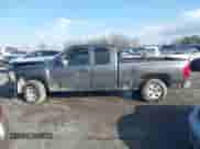 2011 Chevrolet Silverado 1500 LT z VIN 1GCRCSEAXBZ269861, wystawiony jako IAAI lot #41469839 z przebiegiem 199 929 mil mil oraz . Historia ofert i sprzedaży dostępna na DreamBid. Obrazek 14.