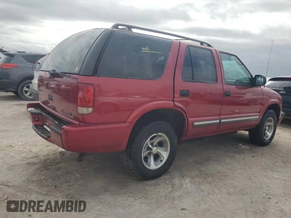 2000 Chevrolet Blazer LT with VIN 1GNCS13W6Y2377646, listed as a Copart auction lot 75268974 with Not provided miles and Non repairable. Bid and sale history available at DreamBid. Image 3.