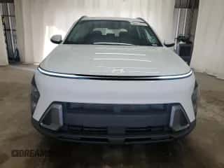 2025 Hyundai Kona SEL с VIN KM8HB3AB4SU235944, выставлен на аукционе Copart как лот 85308194 с пробегом 397 миль миль и Списание • Salvage title. История ставок и продаж доступна на DreamBid. Изображение 5.