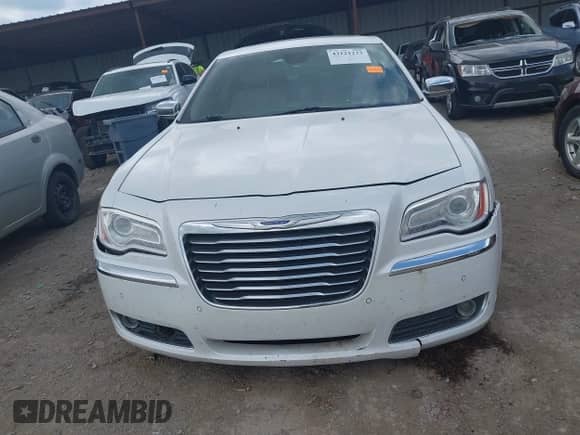 2011 Chrysler 300 C с VIN 2C3CA6CT9BH559813, выставлен на аукционе IAAI как лот 43121223 с пробегом 184 370 миль миль и . История ставок и продаж доступна на DreamBid. Изображение 12.