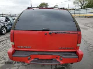 2001 Chevrolet Blazer LS с VIN 1GNCS18W71K175980, выставлен на аукционе Copart как лот 73009744 с пробегом 166 316 миль миль и На запчасти • Non repairable. История ставок и продаж доступна на DreamBid. Изображение 6.