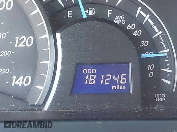 2014 Toyota Camry SE с VIN 4T1BF1FK2EU823028, выставлен на аукционе IAAI как лот 43359704 с пробегом 181 246 миль миль и . История ставок и продаж доступна на DreamBid. Изображение 15.