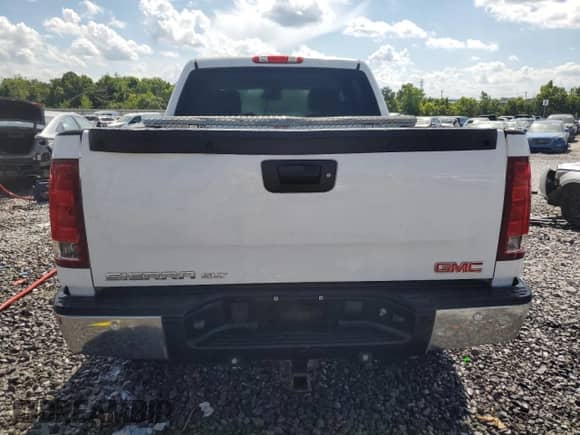 2009 GMC Sierra 1500 SLT с VIN 3GTEK33M99G255285, выставлен на аукционе Copart как лот 64375045 с пробегом 117 366 миль миль и Списание • Salvage title. История ставок и продаж доступна на DreamBid. Изображение 6.