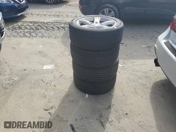 2013 BMW 3 Series 328i with VIN WBA3C1C52DK104854, listed as a Copart auction lot 70744345 with 190,668 mi miles and Salvage title. Bid and sale history available at DreamBid. Image 12.