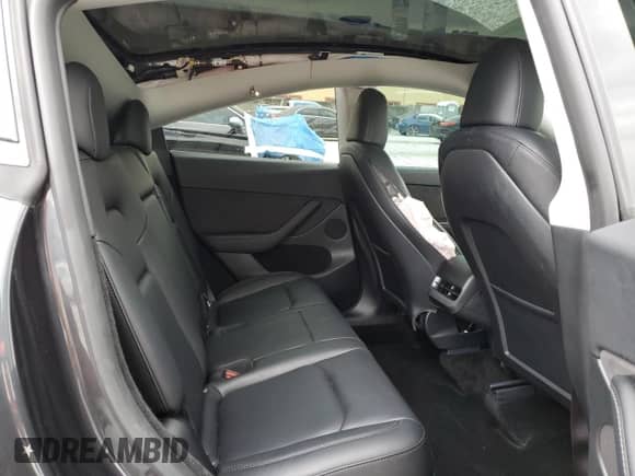 2024 Tesla Model Y с VIN 7SAYGDED6RF018828, выставлен на аукционе Copart как лот 71609855 с пробегом 21 820 миль миль и На запчасти • Non repairable. История ставок и продаж доступна на DreamBid. Изображение 10.