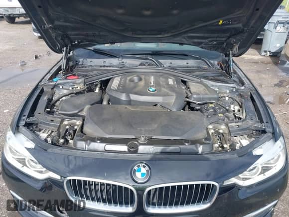 2018 BMW 3 Series 330i with VIN WBA8B9C59JEE82061, listed as a IAAI auction lot 42407420 with 132,344 mi miles and . Bid and sale history available at DreamBid. Image 10.