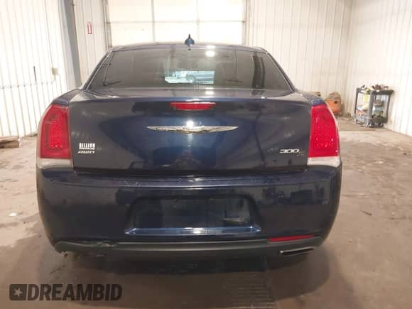 2017 Chrysler 300 S с VIN 2C3CCAGGXHH597327, выставлен на аукционе IAAI как лот 42984389 с пробегом 158 086 миль миль и . История ставок и продаж доступна на DreamBid. Изображение 16.