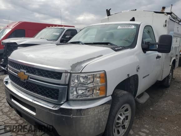 2012 Chevrolet Silverado 3500HD Work Truck z VIN 1GB3CZCG1CF197851, wystawiony jako Copart lot #43829635 z przebiegiem Nie podano mil oraz Czysty tytuł • Clean title. Historia ofert i sprzedaży dostępna na DreamBid. Obrazek 1.
