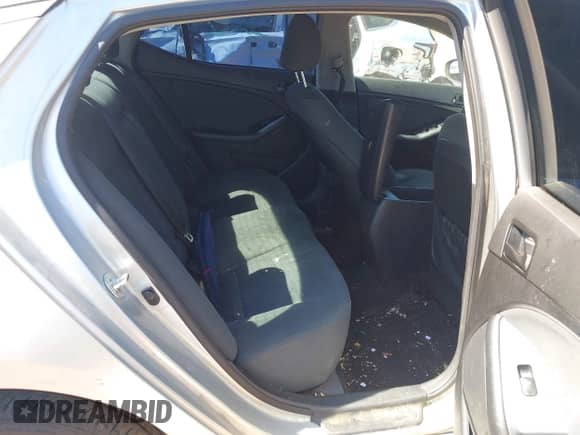 2015 Kia Optima LX z VIN 5XXGM4A76FG441001, wystawiony jako IAAI lot #43271423 z przebiegiem 175 593 mil mil oraz . Historia ofert i sprzedaży dostępna na DreamBid. Obrazek 8.