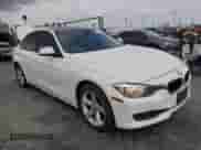 2012 BMW 3 Series 328i с VIN WBA3A5G55CNP18091, выставлен на аукционе Copart как лот 84557665 с пробегом 84 483 миль миль и Списание • Salvage title. История ставок и продаж доступна на DreamBid. Изображение 4.