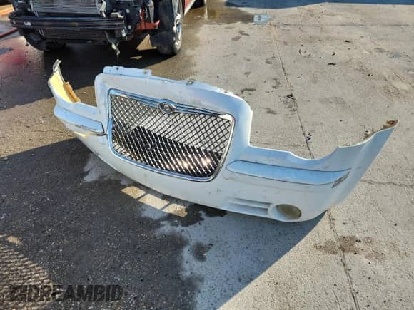 2010 Chrysler 300 S with VIN 2C3CA2CV4AH328326, listed as a Copart auction lot 71128315 with 122,788 mi miles and Salvage title. Bid and sale history available at DreamBid. Image 12.