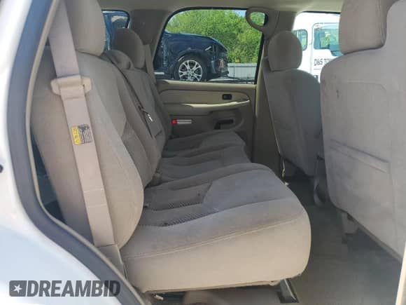 2003 Chevrolet Tahoe Special Service с VIN 1GNEK13V83R170594, выставлен на аукционе Copart как лот 53533965 с пробегом 217 053 миль миль и Списание • Salvage title. История ставок и продаж доступна на DreamBid. Изображение 10.