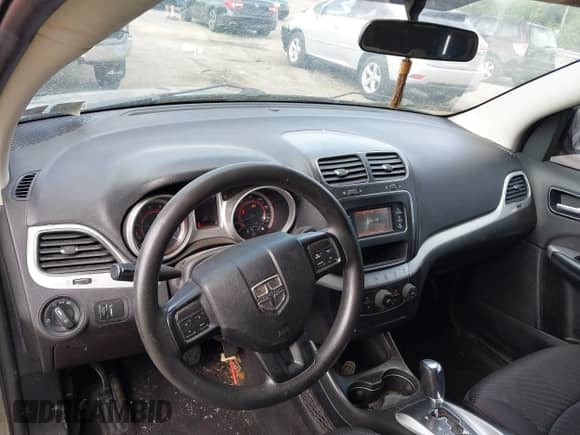 2012 Dodge Journey SXT z VIN 3C4PDCBB7CT355760, wystawiony jako IAAI lot #42735910 z przebiegiem Nie podano mil oraz . Historia ofert i sprzedaży dostępna na DreamBid. Obrazek 13.