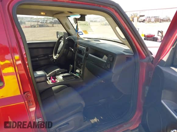 2010 Jeep Commander Sport с VIN 1J4RG4GK0AC109988, выставлен на аукционе IAAI как лот 42884530 с пробегом 207 129 миль миль и . История ставок и продаж доступна на DreamBid. Изображение 5.