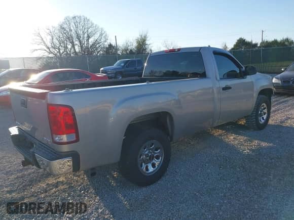 2007 GMC Sierra 1500 Work Truck с VIN 1GTEC14C97Z577591, выставлен на аукционе IAAI как лот 40972175 с пробегом 100 480 миль миль и . История ставок и продаж доступна на DreamBid. Изображение 4.