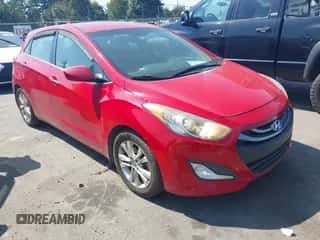 2013 Hyundai Elantra с VIN KMHD35LE1DU110028, выставлен на аукционе IAAI как лот 43271329 с пробегом 130 058 миль миль и . История ставок и продаж доступна на DreamBid. Изображение 1.