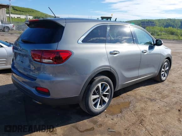 2020 Kia Sorento LX с VIN 5XYPGDA54LG612079, выставлен на аукционе IAAI как лот 42155641 с пробегом 40 039 миль миль и . История ставок и продаж доступна на DreamBid. Изображение 4.