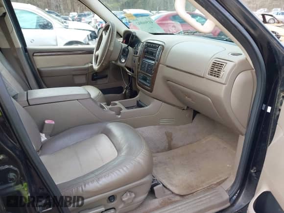 2004 Ford Explorer Eddie Bauer with VIN 1FMZU64K84UB60759, listed as a IAAI auction lot 41566842 with 224,831 mi miles and . Bid and sale history available at DreamBid. Image 5.