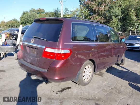 2007 Honda Odyssey Touring с VIN 5FNRL38857B066842, выставлен на аукционе IAAI как лот 43371446 с пробегом 263 076 миль миль и . История ставок и продаж доступна на DreamBid. Изображение 4.