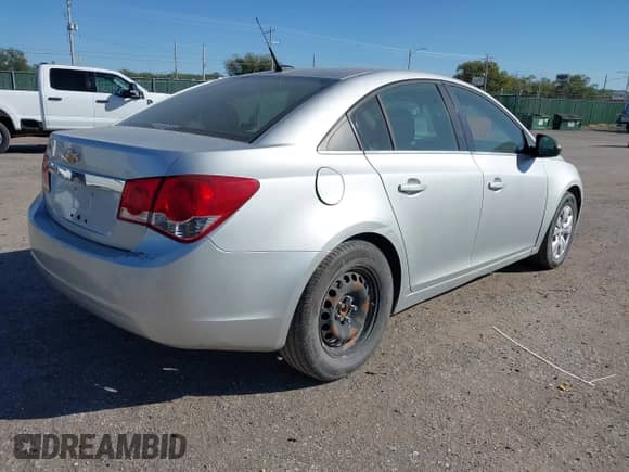 2012 Chevrolet Cruze LS with VIN 1G1PD5SH2C7155978, listed as a IAAI auction lot 43494006 with 141,977 mi miles and . Bid and sale history available at DreamBid. Image 4.